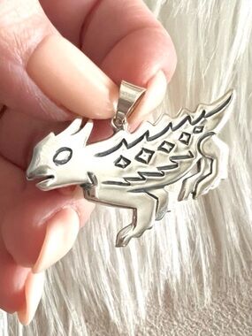 James Avery RARE vintage horned frog toad TCU pendant